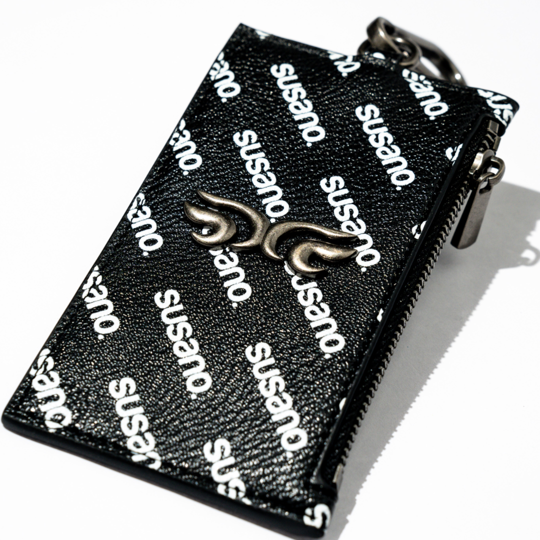 THE AMULET // Monogram