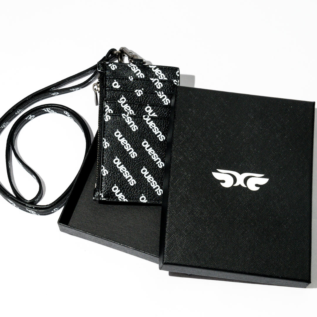 THE AMULET // Monogram