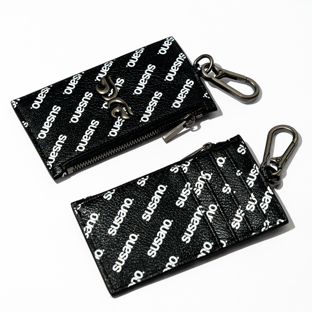 THE AMULET // Monogram